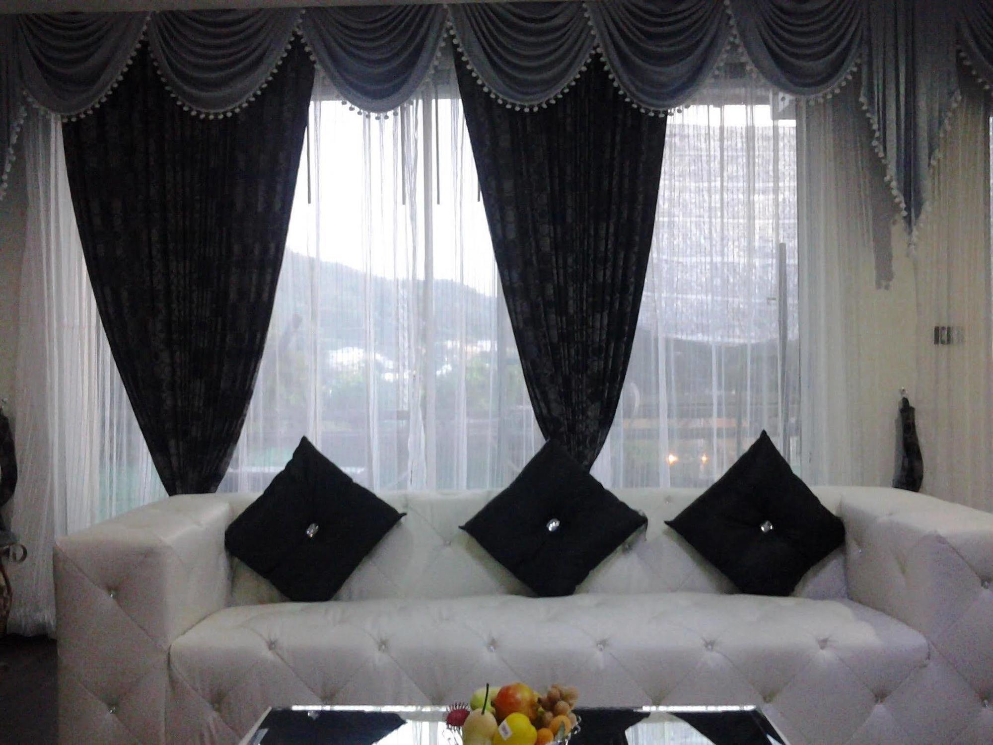 Goldstone Residency Patong , Phuket Apartment Bagian luar foto