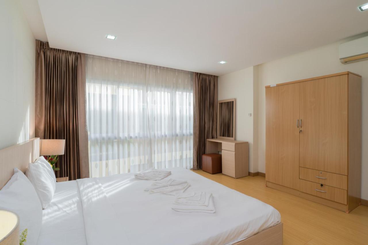 Goldstone Residency Patong , Phuket Apartment Bagian luar foto