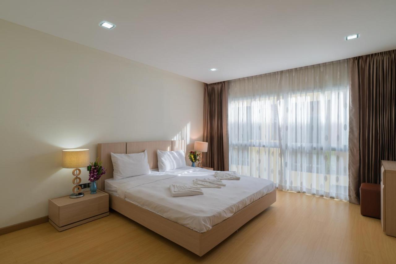 Goldstone Residency Patong , Phuket Apartment Bagian luar foto