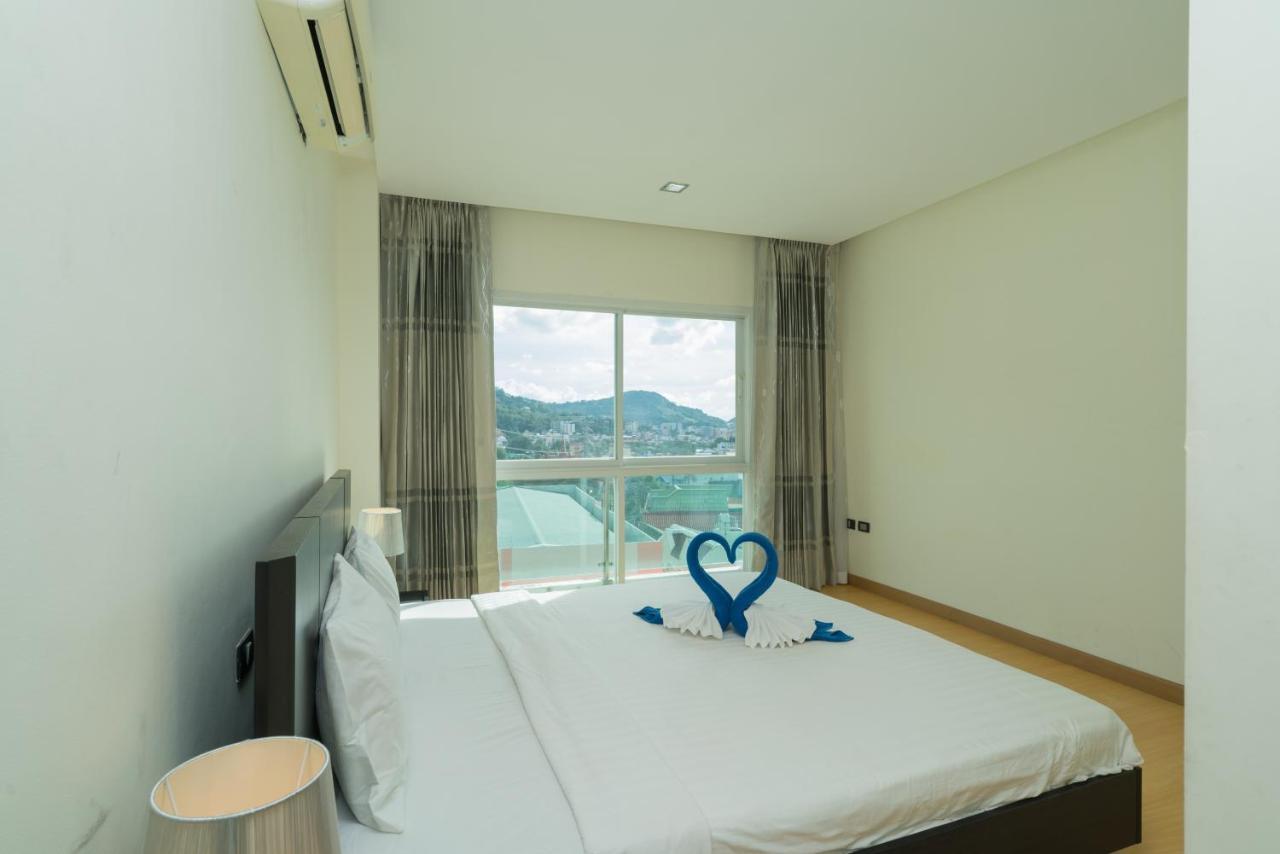 Goldstone Residency Patong , Phuket Apartment Bagian luar foto