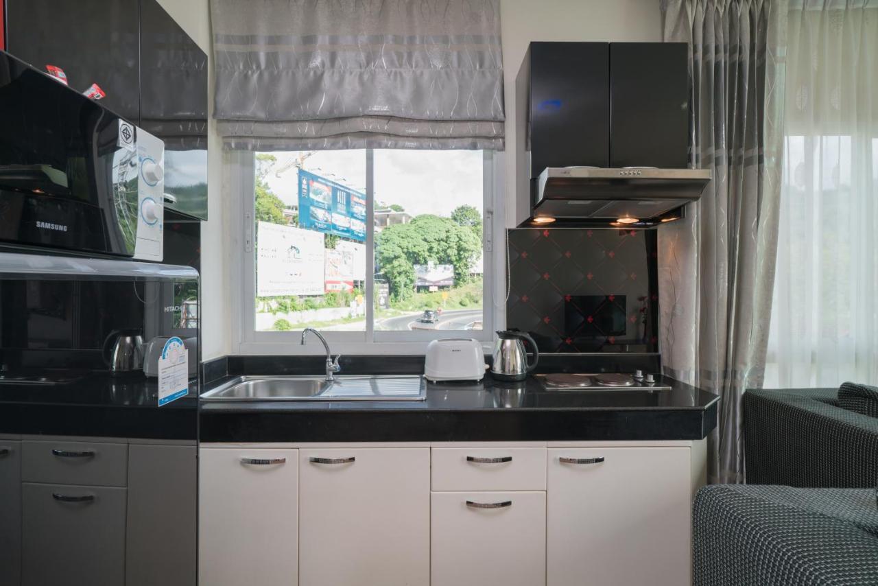 Goldstone Residency Patong , Phuket Apartment Bagian luar foto