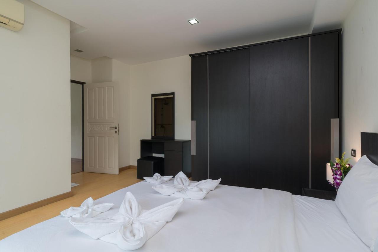 Goldstone Residency Patong , Phuket Apartment Bagian luar foto