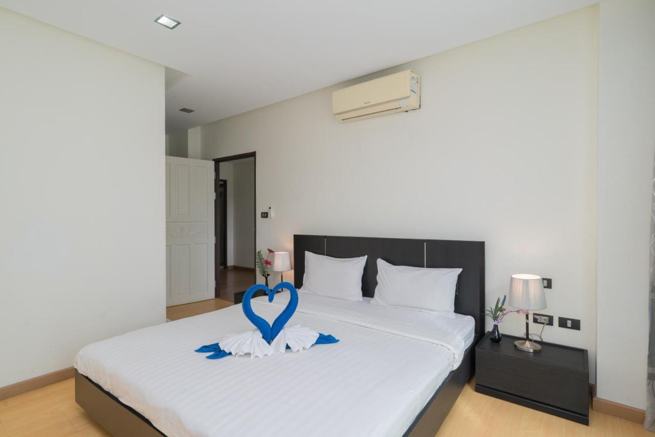 Goldstone Residency Patong , Phuket Apartment Bagian luar foto