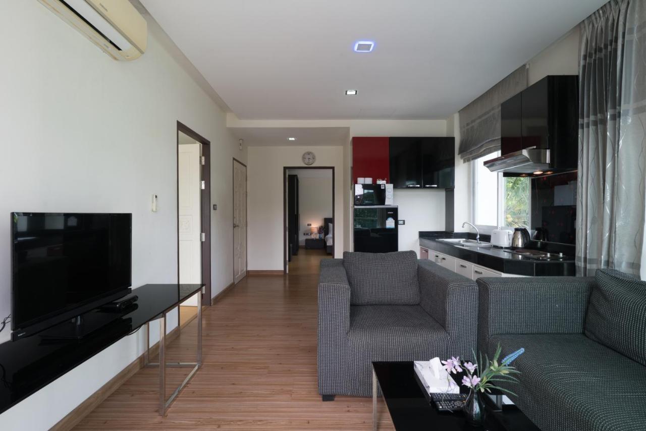 Goldstone Residency Patong , Phuket Apartment Bagian luar foto