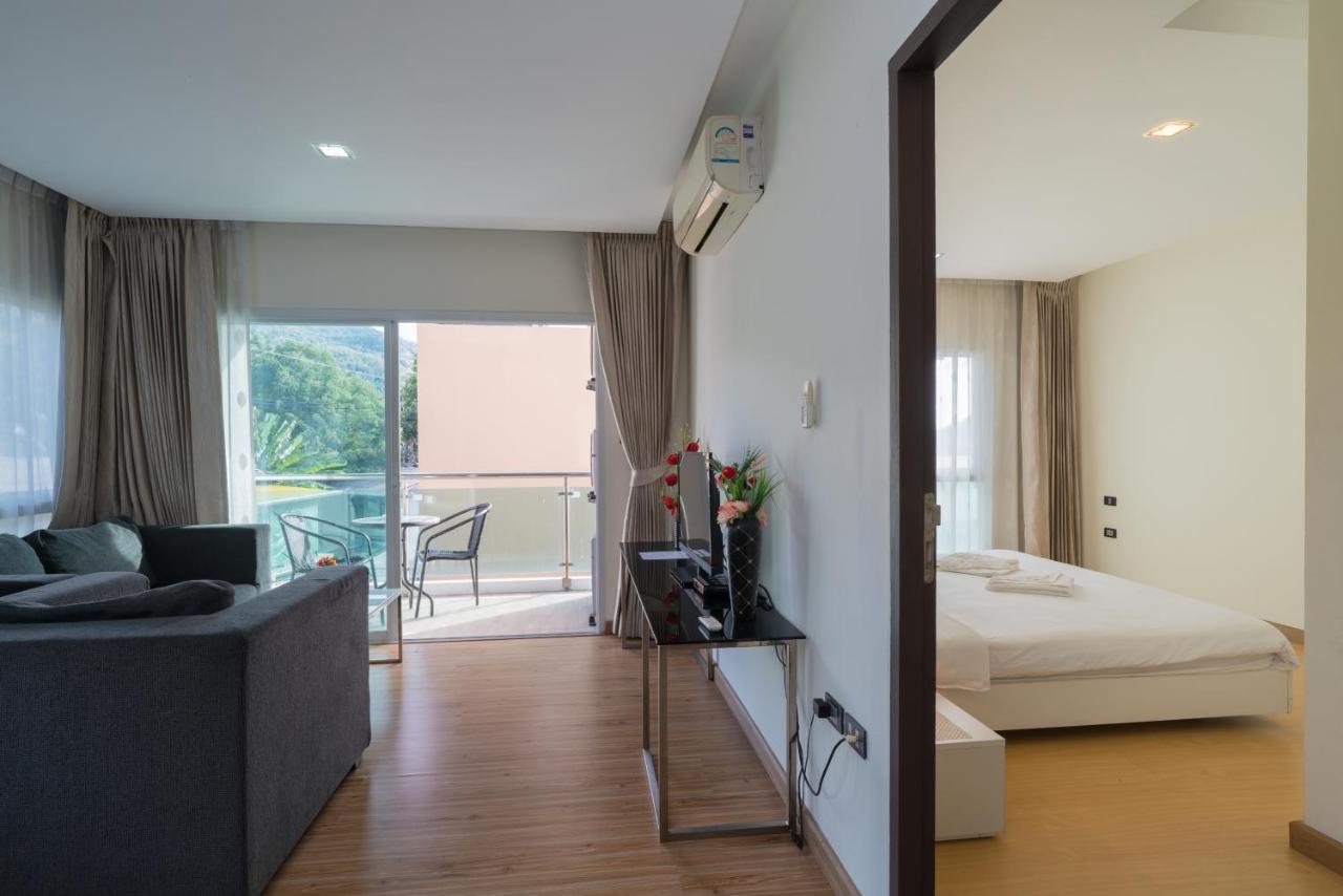 Goldstone Residency Patong , Phuket Apartment Bagian luar foto