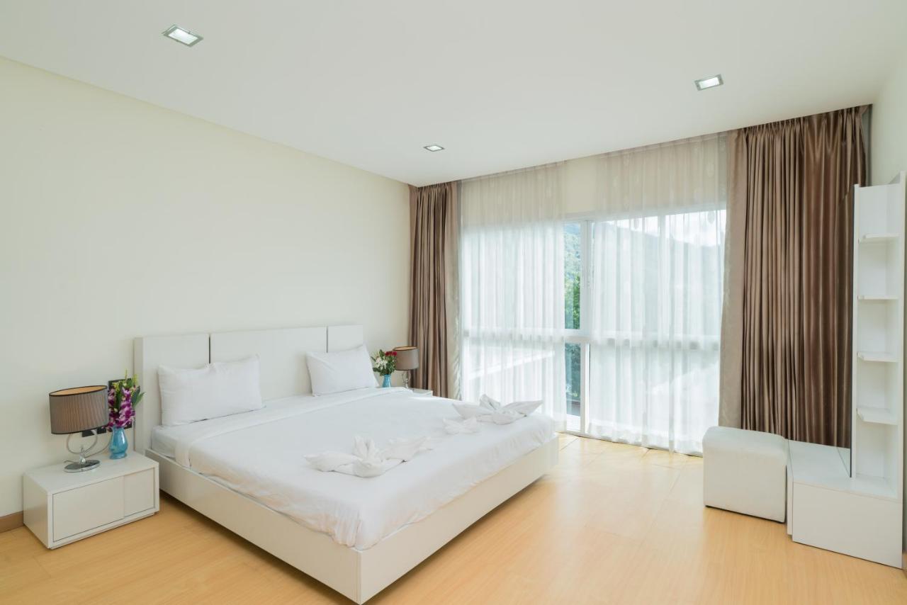 Goldstone Residency Patong , Phuket Apartment Bagian luar foto