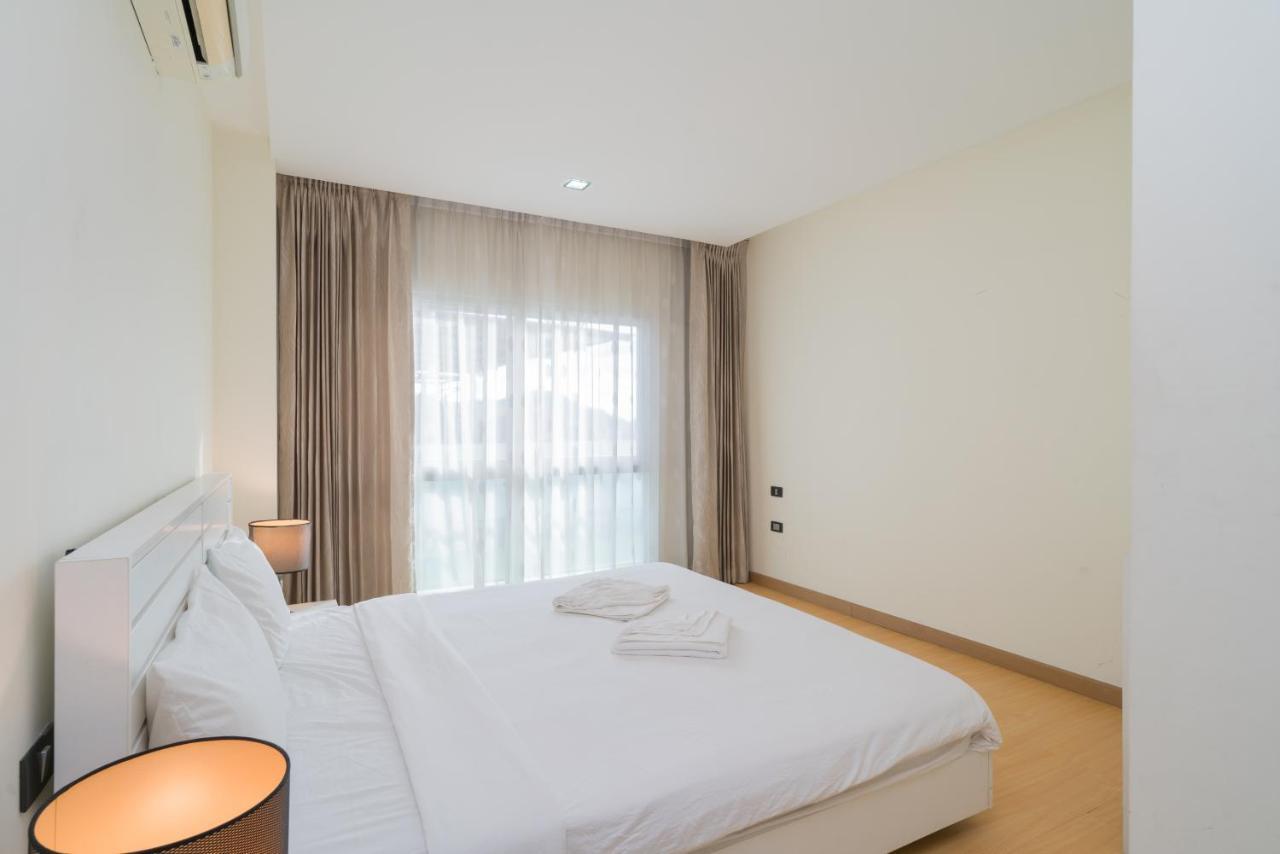 Goldstone Residency Patong , Phuket Apartment Bagian luar foto